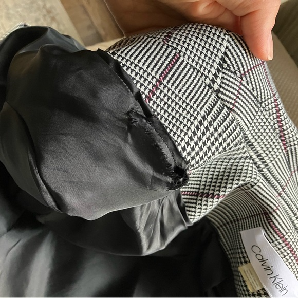 Calvin Klein Blazer - Picture 5 of 8